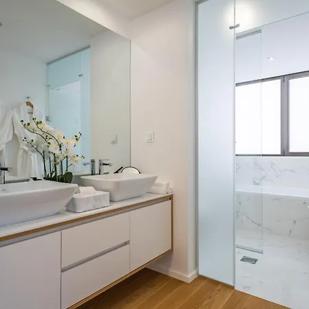 Maha By Kaamah - 2 Bedroom Oceanview Designer *