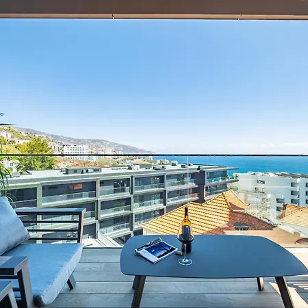 Maha By Kaamah - 2 Bedroom Oceanview Designer * Funchal