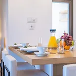 Maha By Kaamah - 2 Bedroom Oceanview Designer Apartament Funchal (Madeira)