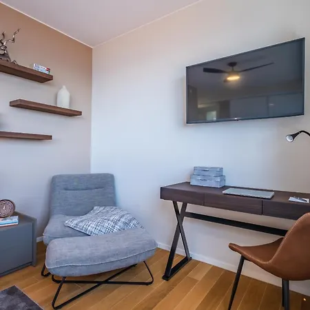 Maha By Kaamah - 2 Bedroom Oceanview Designer * Funchal (Madeira)