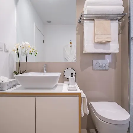 Maha By Kaamah - 2 Bedroom Oceanview Designer דירה