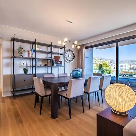 Maha By Kaamah - 2 Bedroom Oceanview Designer Apartment Funchal (Madeira)