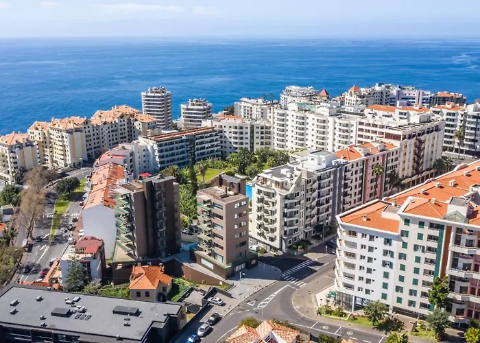 Maha By Kaamah - 2 Bedroom Oceanview Designer *